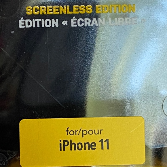 OtterBox Defender Case iPhone 11 Black - Picture 2 of 5